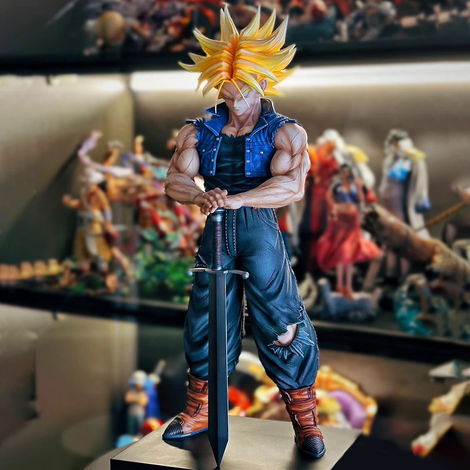 25cm/9.84in Anime Dragon Ball Z Trunks Figure Future Trunks Action Figures MPVC Statue Collection Model Toys for Children Gifts