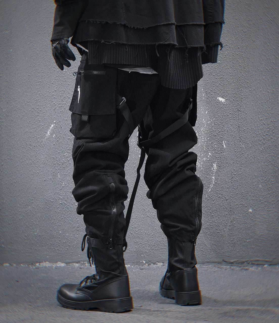 HiP46 Black NX Cargo Pants - M