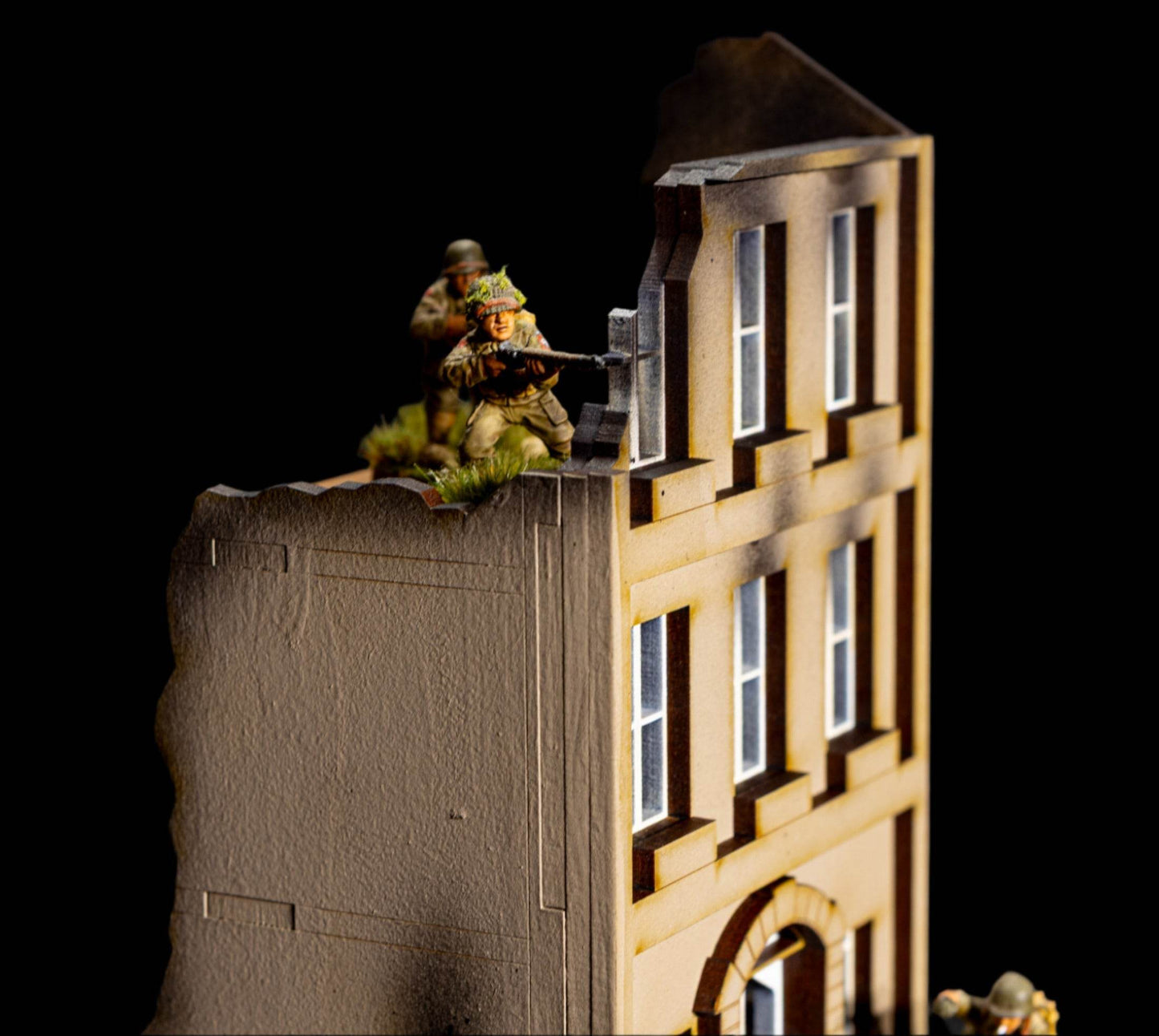 28mm European Building - 28MPNT514 (Painted and Assembled) - 