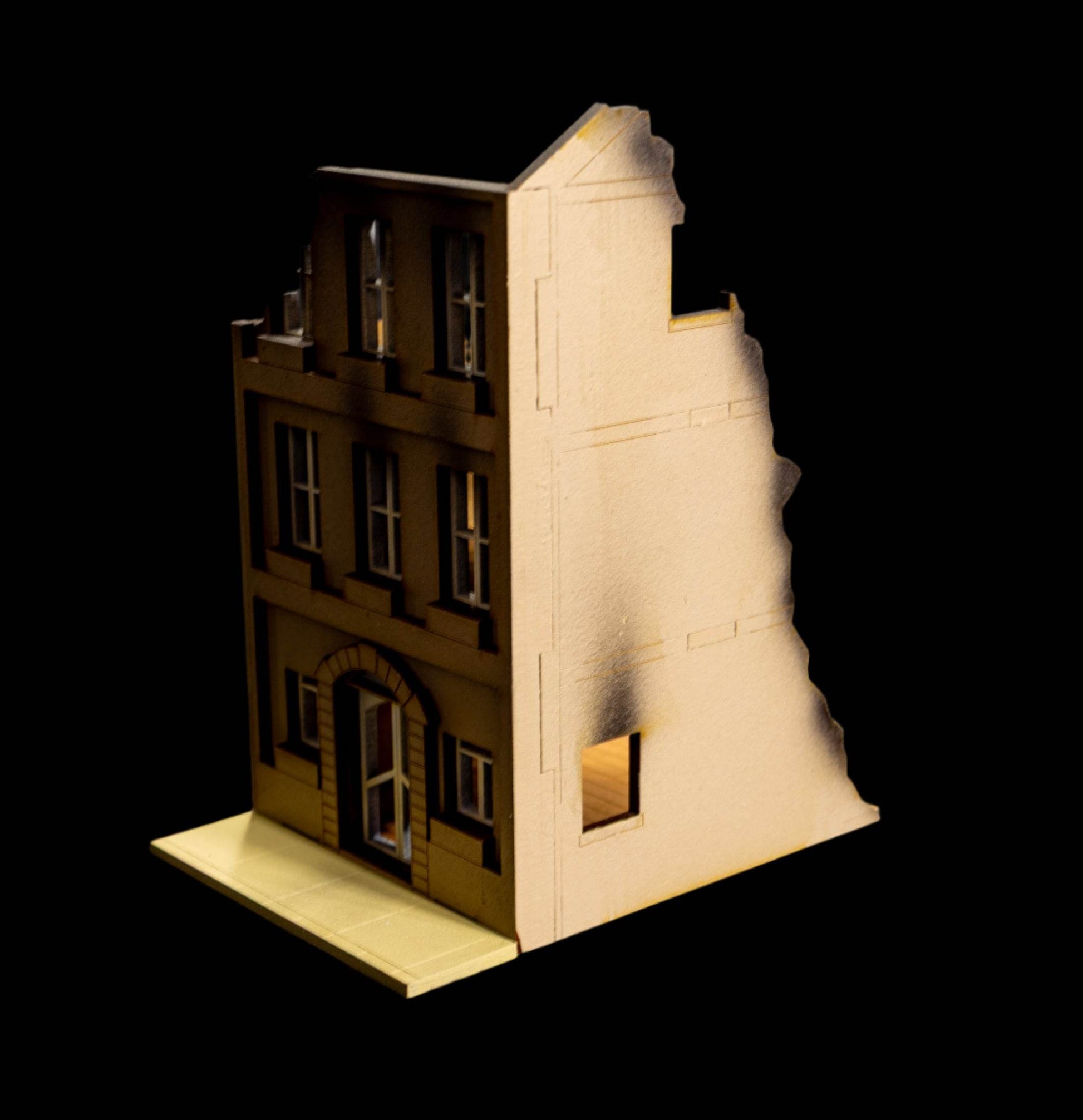 28mm European Building - 28MPNT514 (Painted and Assembled) - 