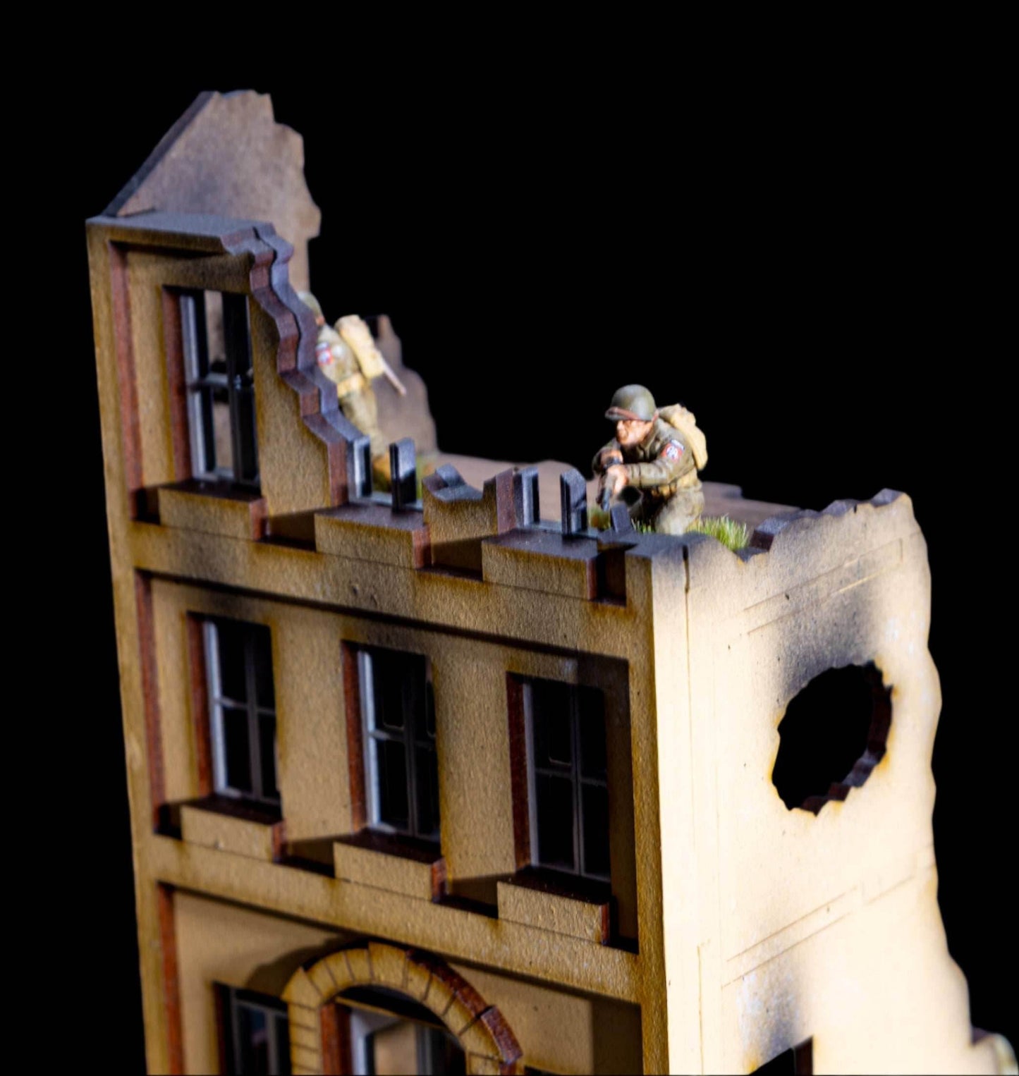 28mm European Building - 28MPNT515 (Painted and Assembled) - 
