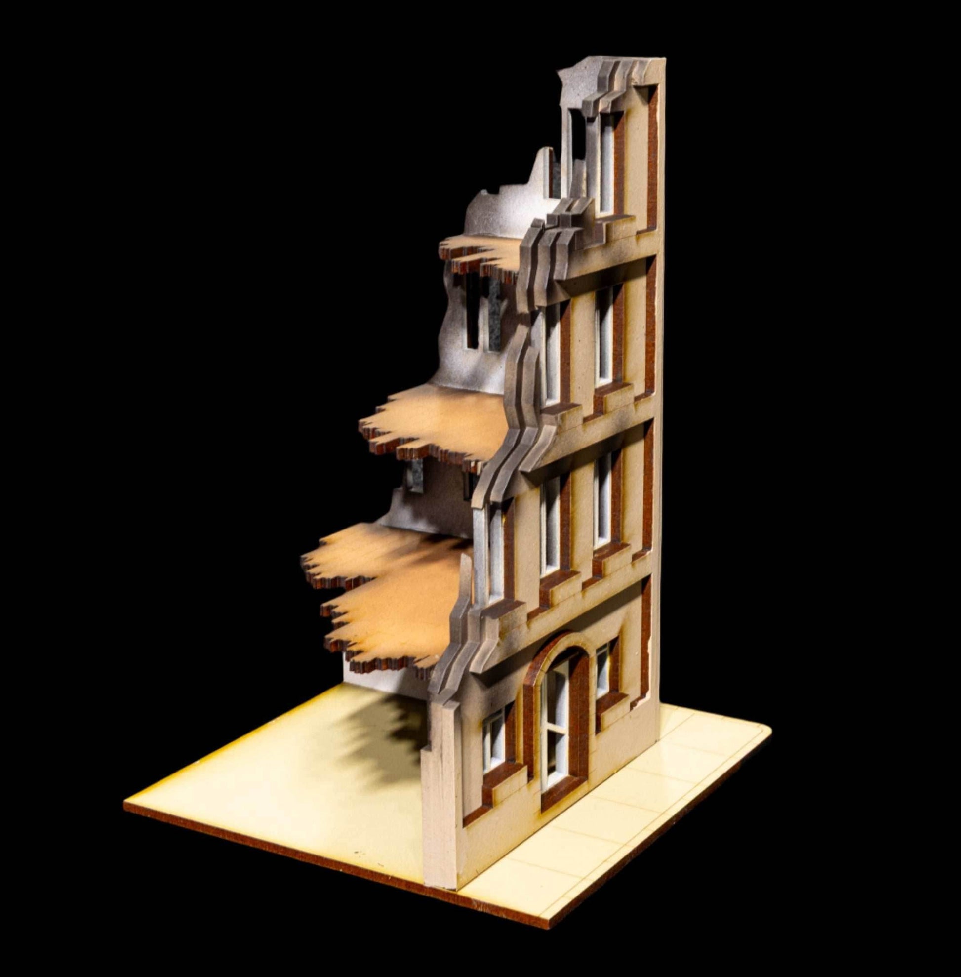 28mm European Corner Building - 28MMDF524-2 (Painted and Assembled) - 