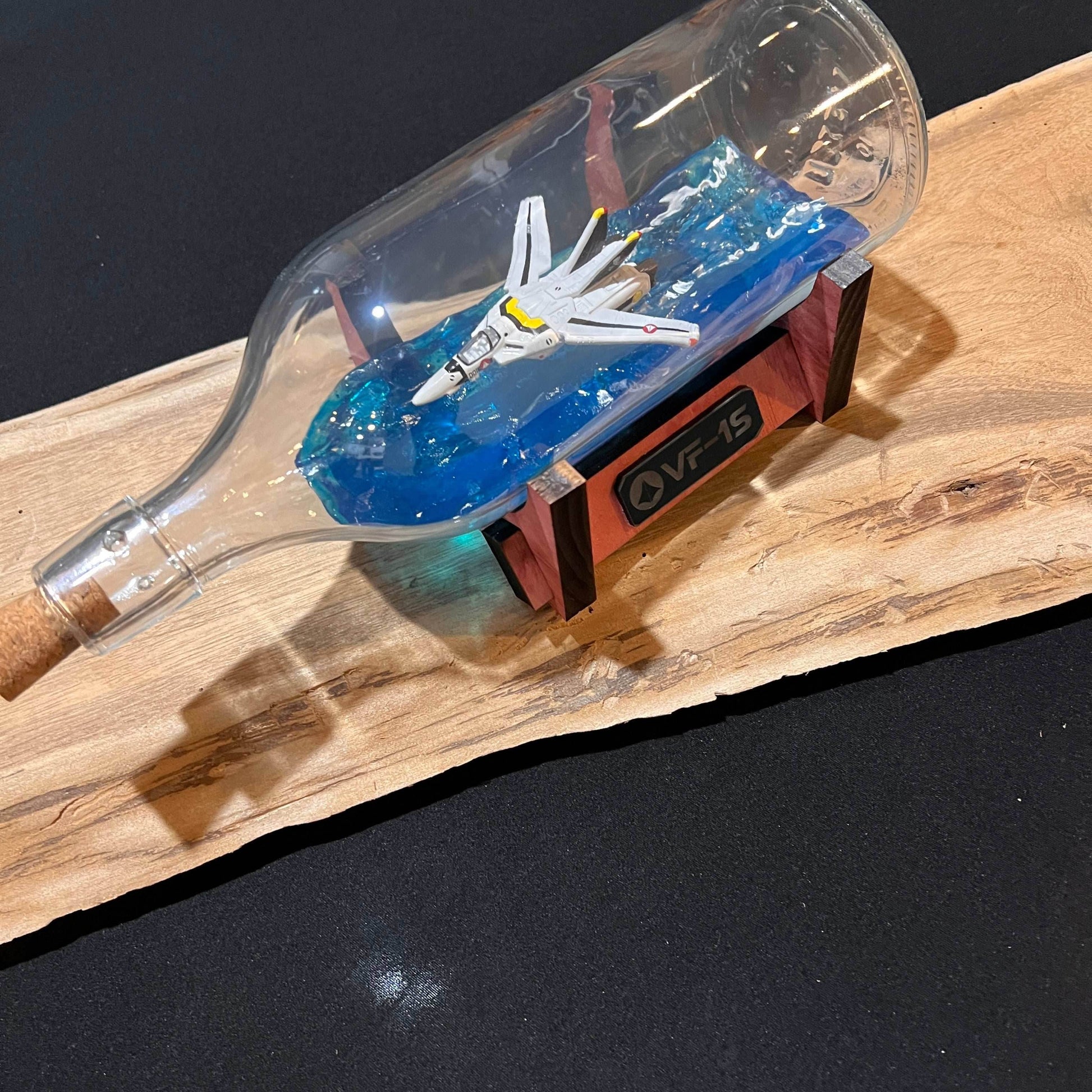 Macross Robotech VF-1S Skull Leader in a Bottle - 