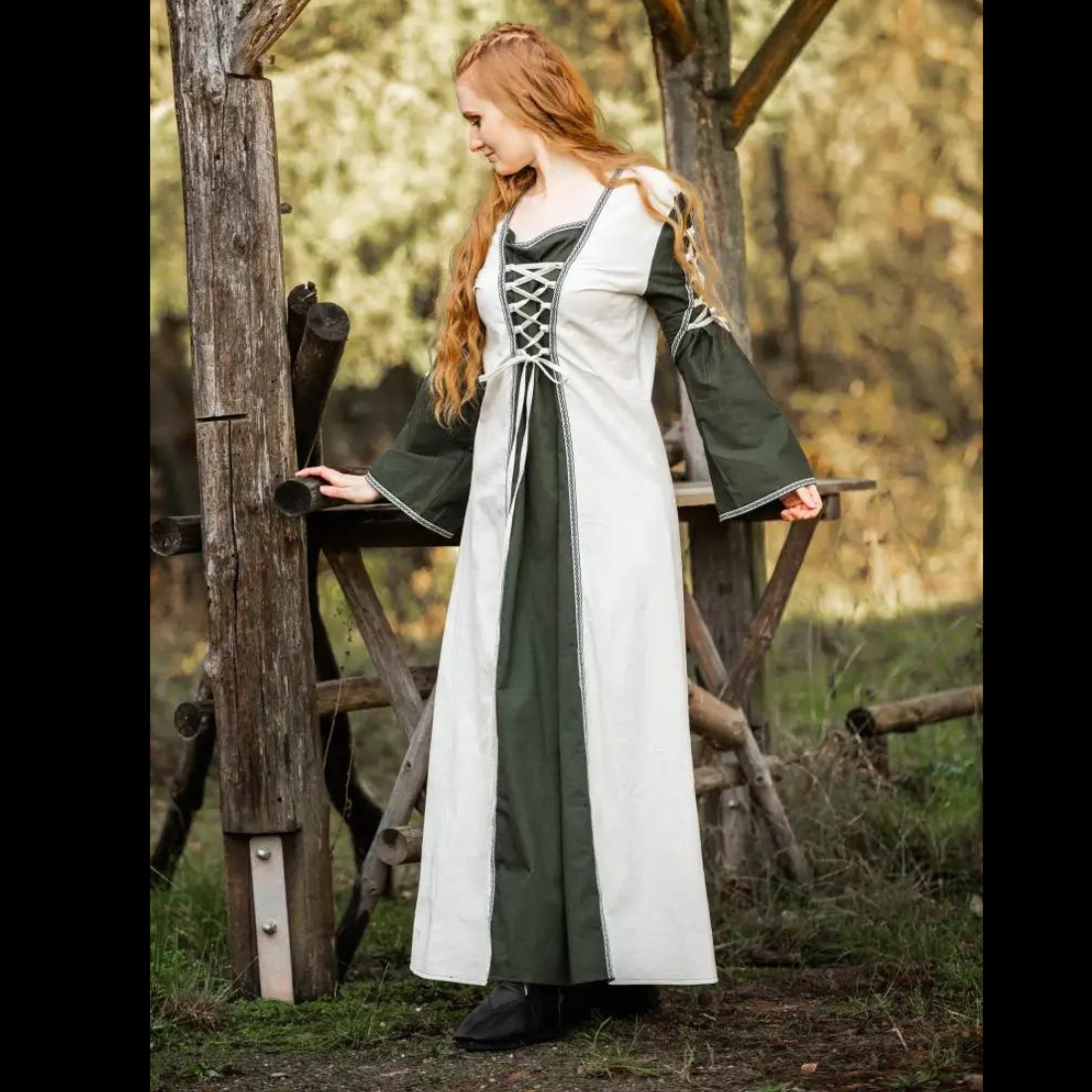 Vestido Vikingo Con Cordones - Vestido Natural y Verde con Borde