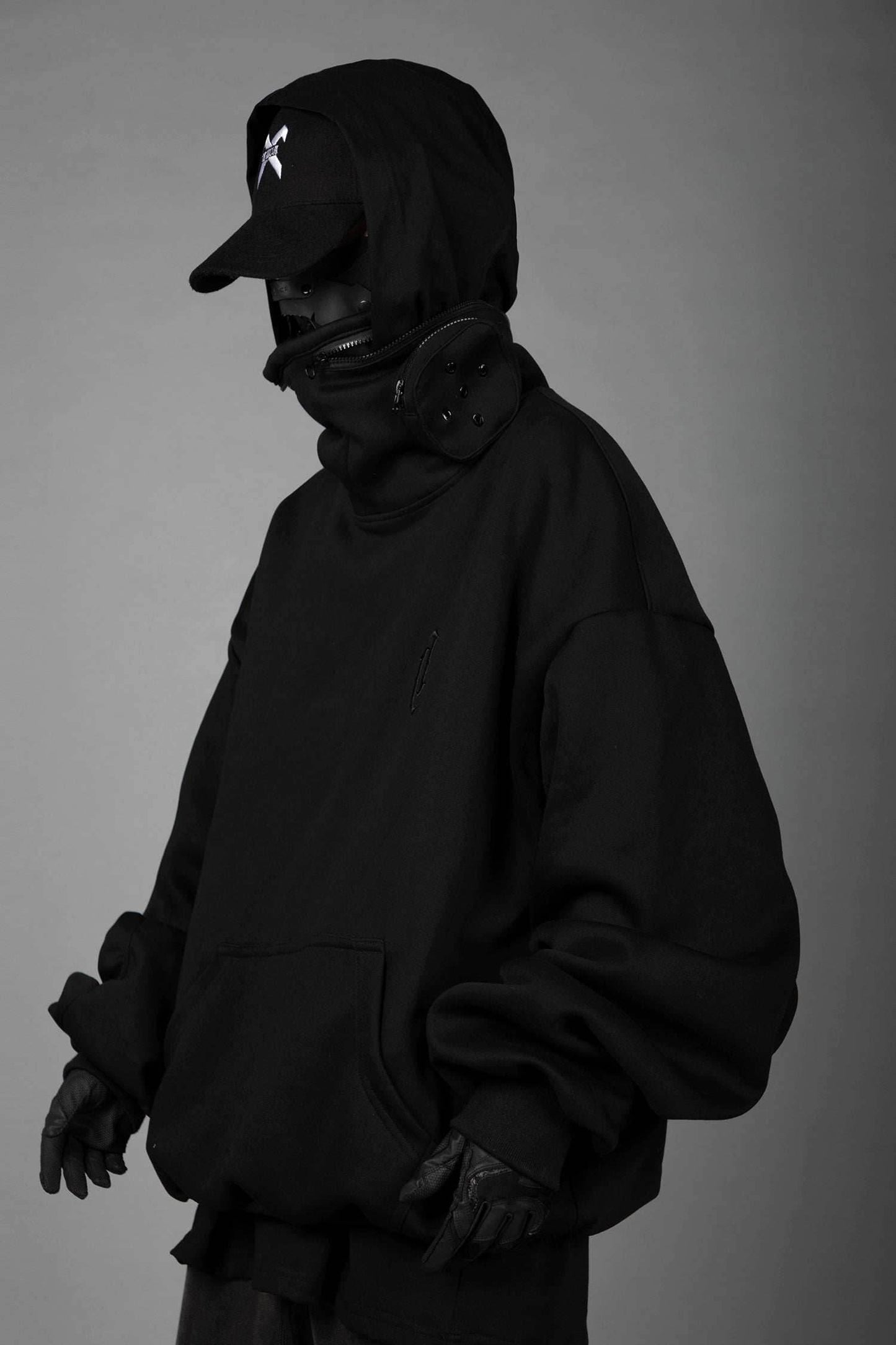 H32 Tech Transformation Hoodie/Sweatshirt - Black / M