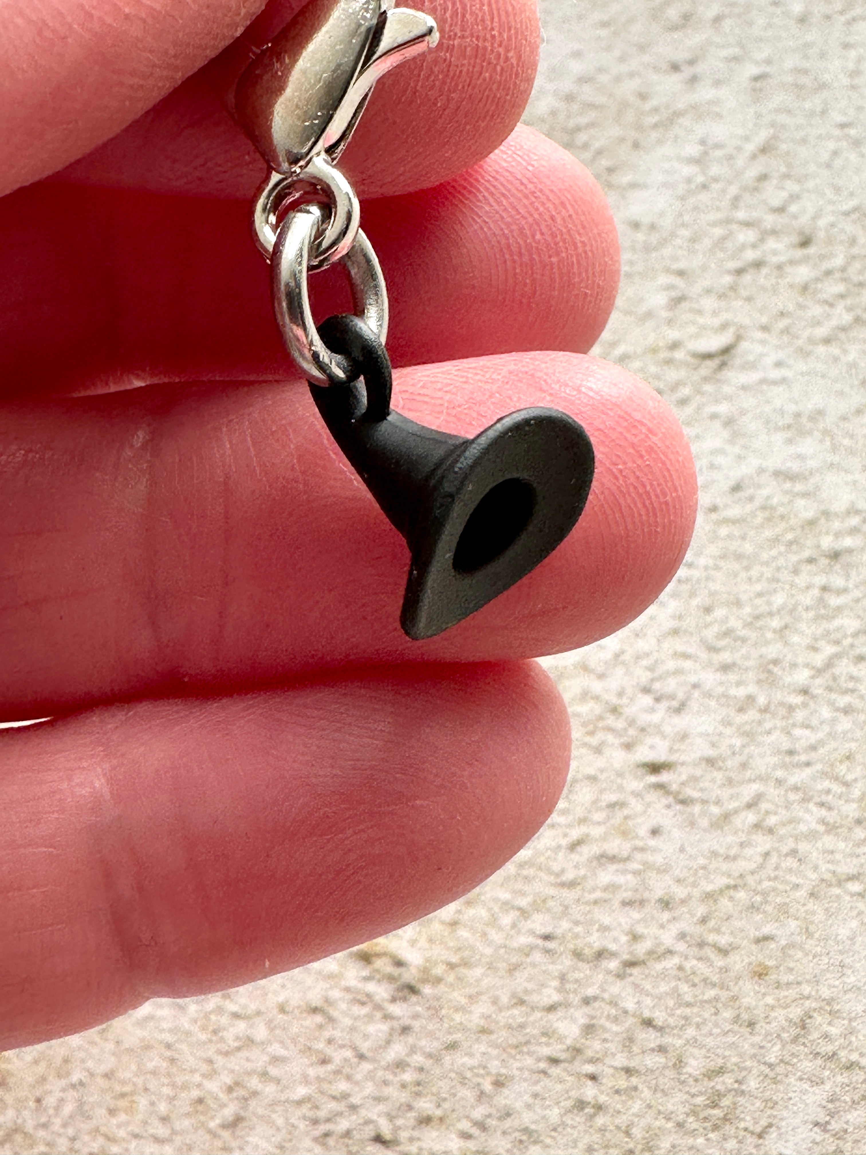 Black Witch Hat Zipper Pull Bag Charm Keychain