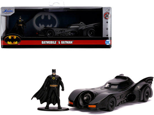 1989 Batmobile with Diecast Batman Figurine "Batman" (1989) Movie "DC Comics" "Hollywood Rides" Series 1/32 Diecast Model Car by Jada-0