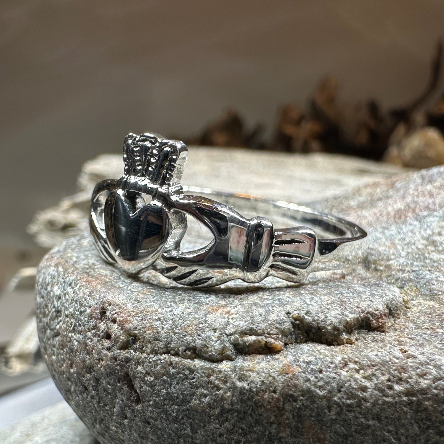 Irish Claddagh Celtic Knot Ring