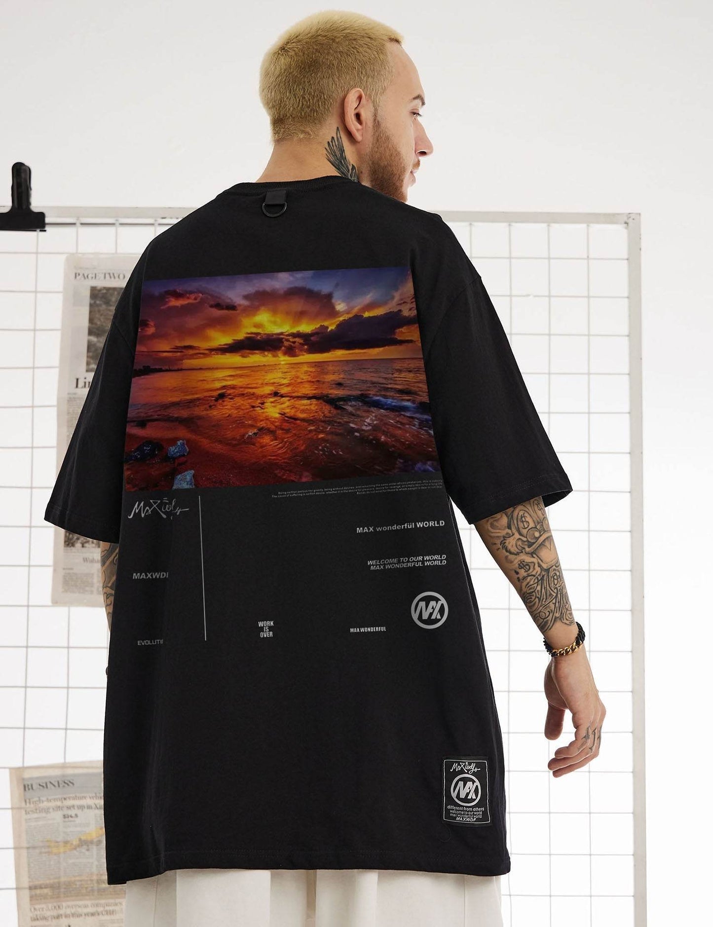 Sunset Beach Tee - Black / S