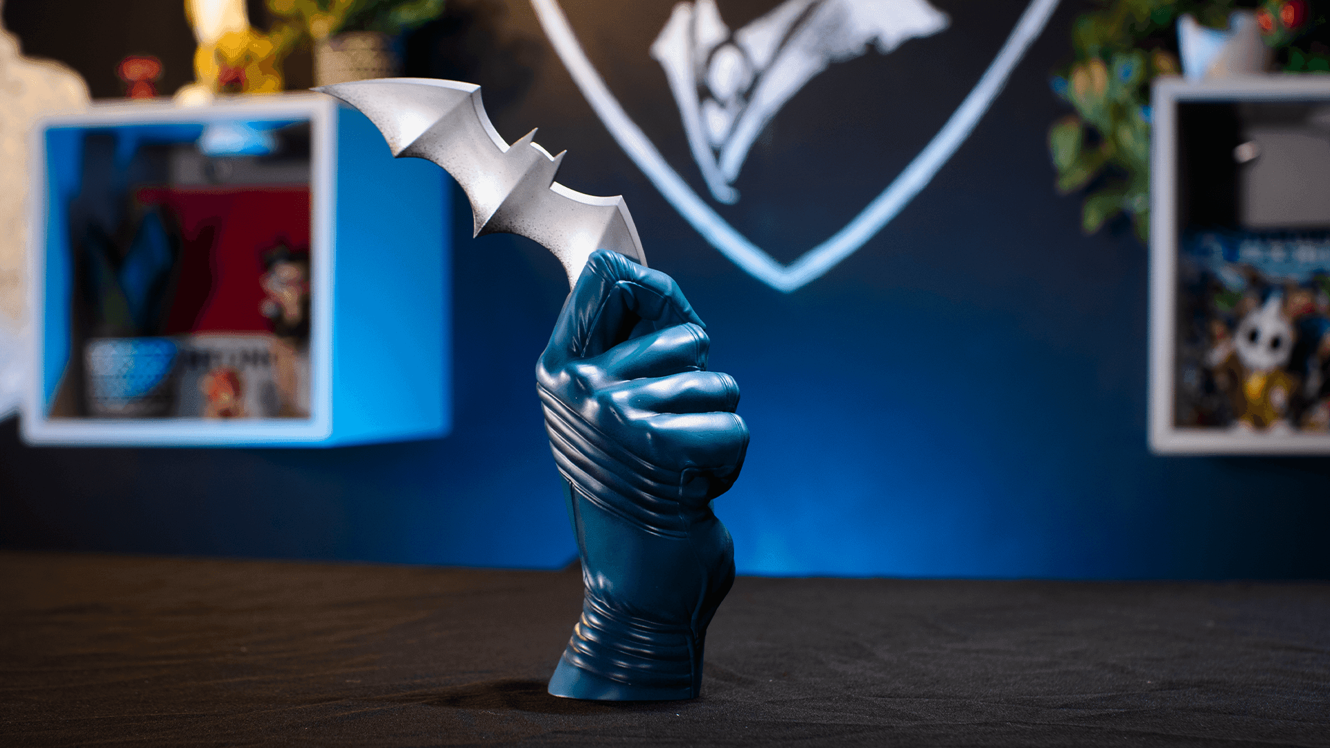 Batman Batarang: Gotham City Grit Edition - 