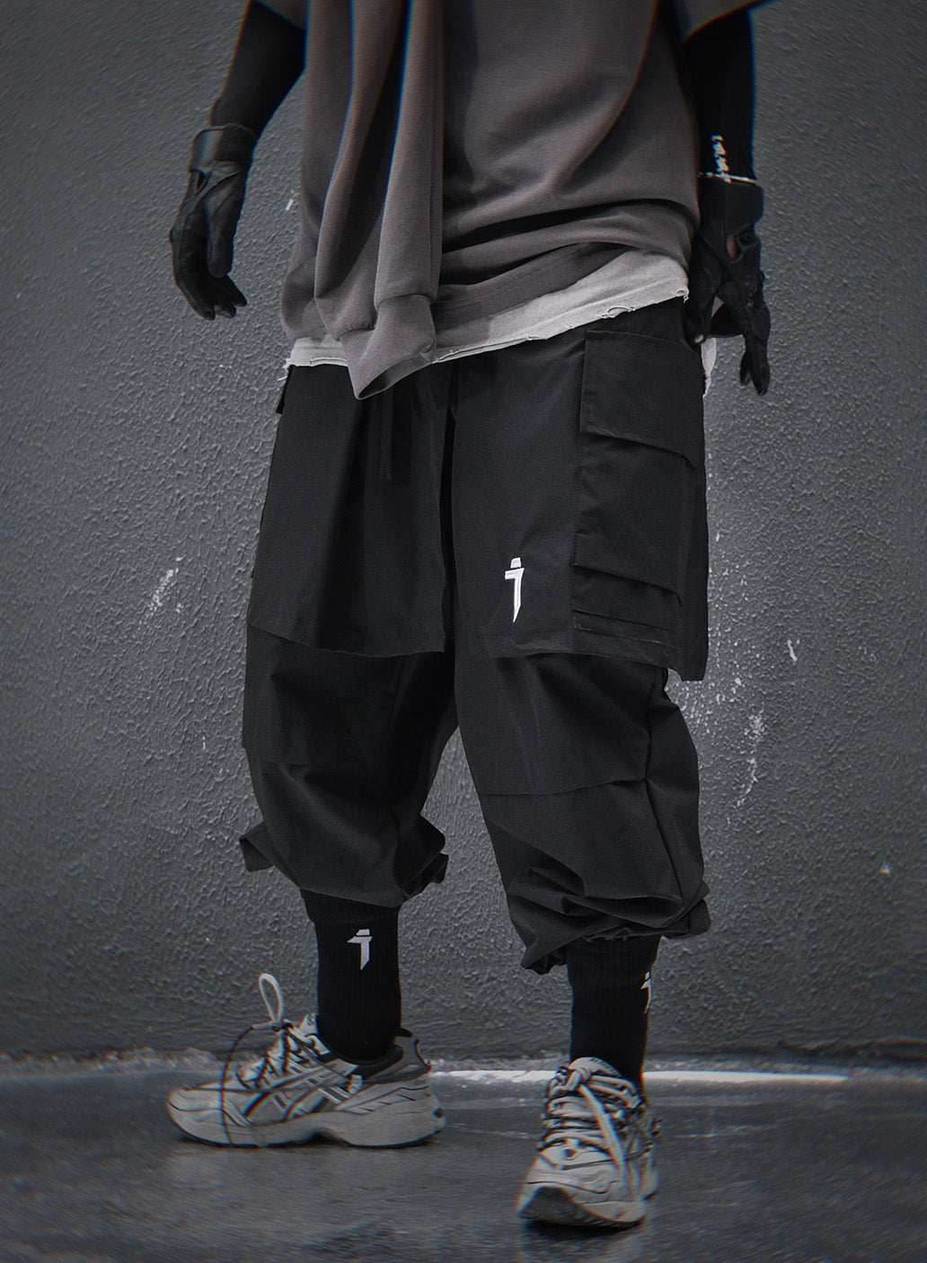 HiP80 Black Samurai Pants - M