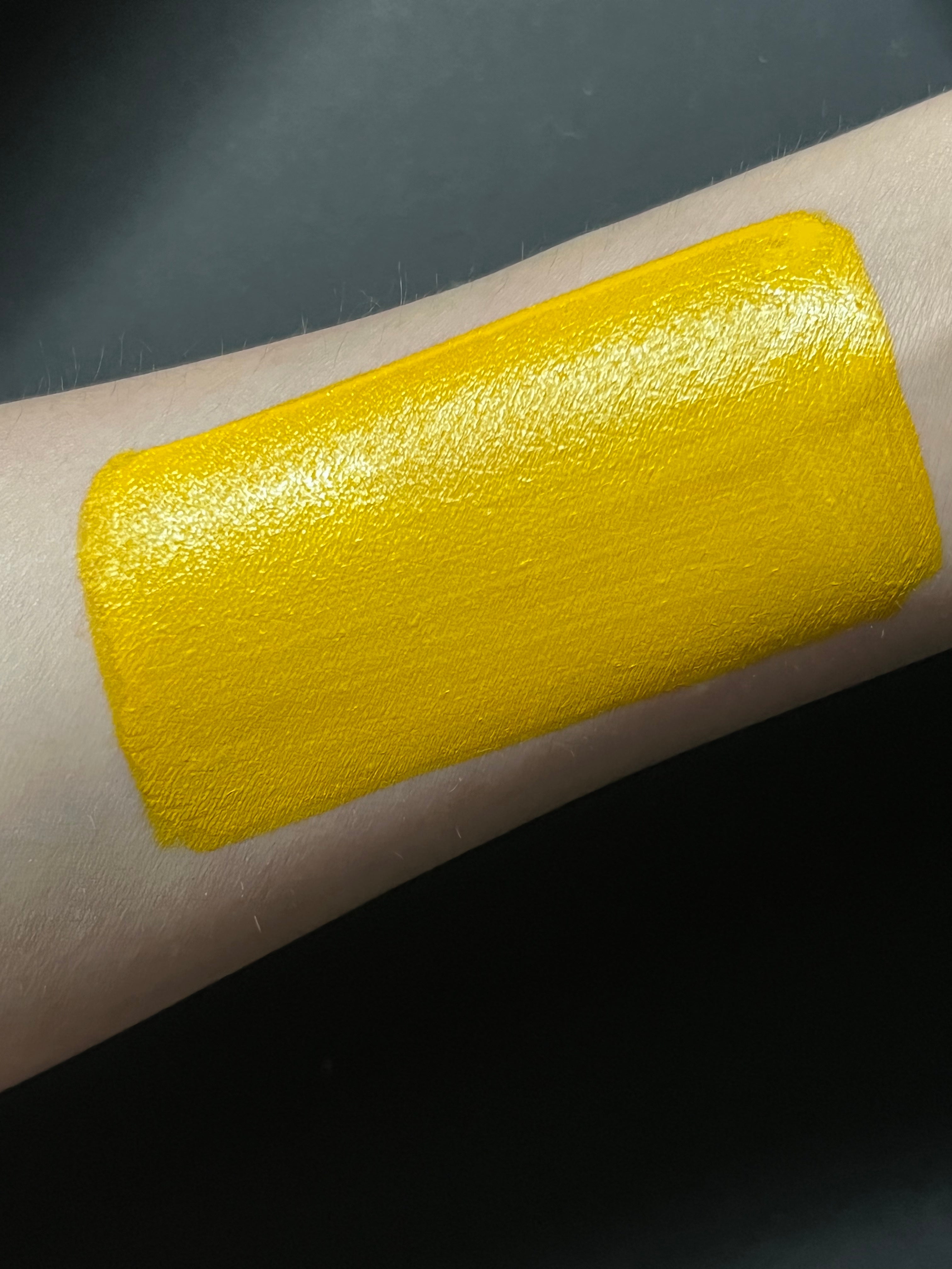 43 - Cadmium (Yellow) Water Activated Graphic Liner