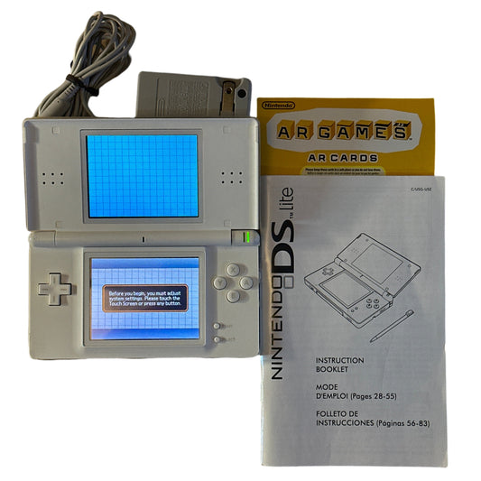 White Nintendo DS Lite