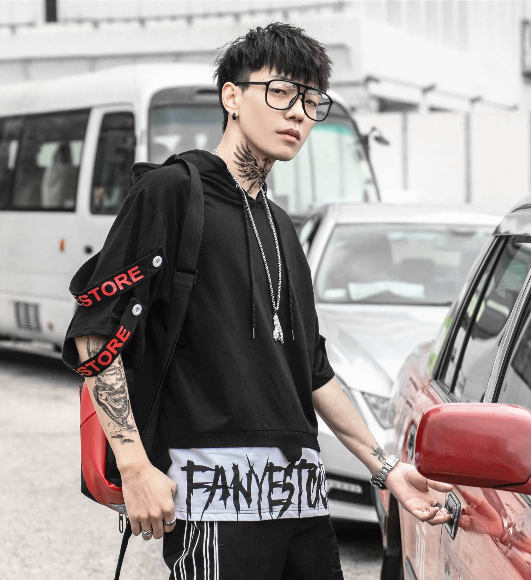 Black Solo Movement Short Sleeves Hoodie - Black / S