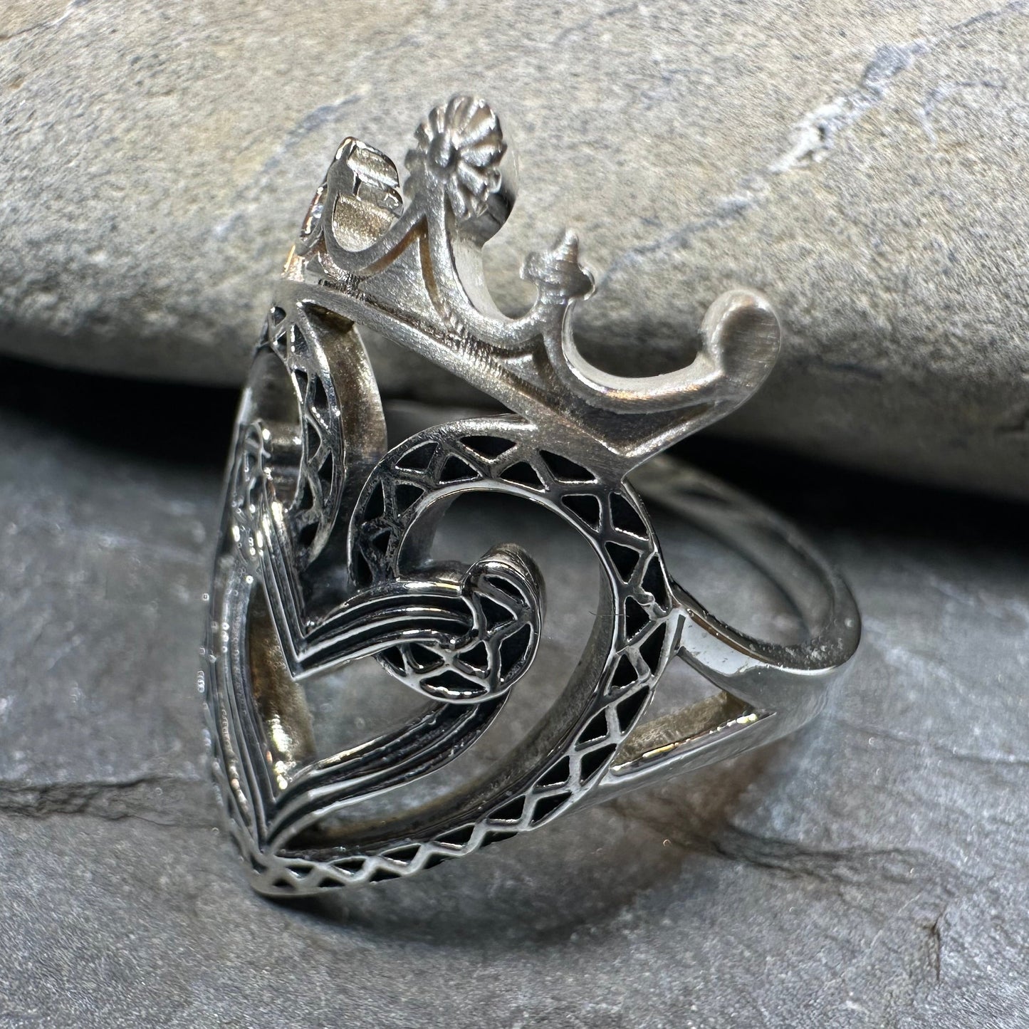 Lady of Skye Luckenbooth Ring