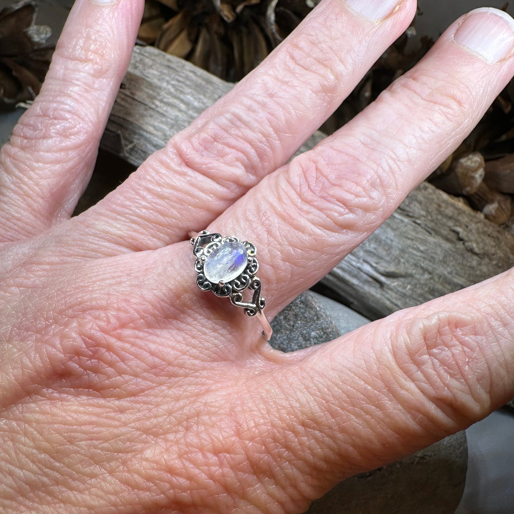 Dulciana Moonstone Ring