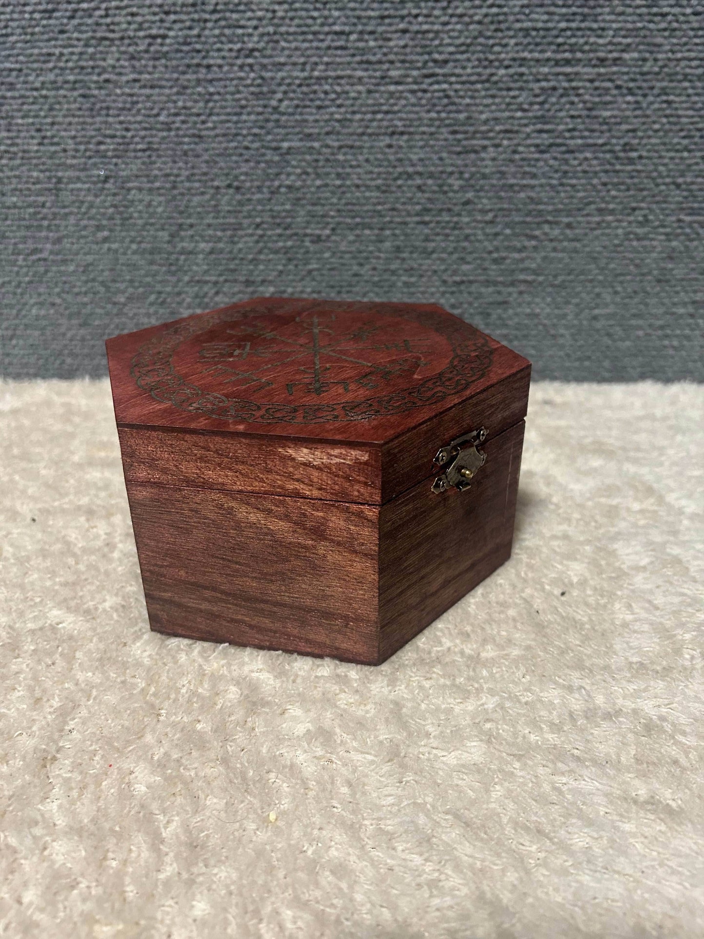 Vegvisir Box - Hexagon
