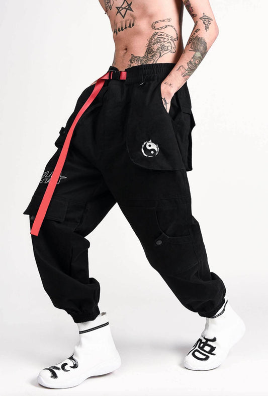 IBP332 Yin Yang Black Cargo Pants - Black / S