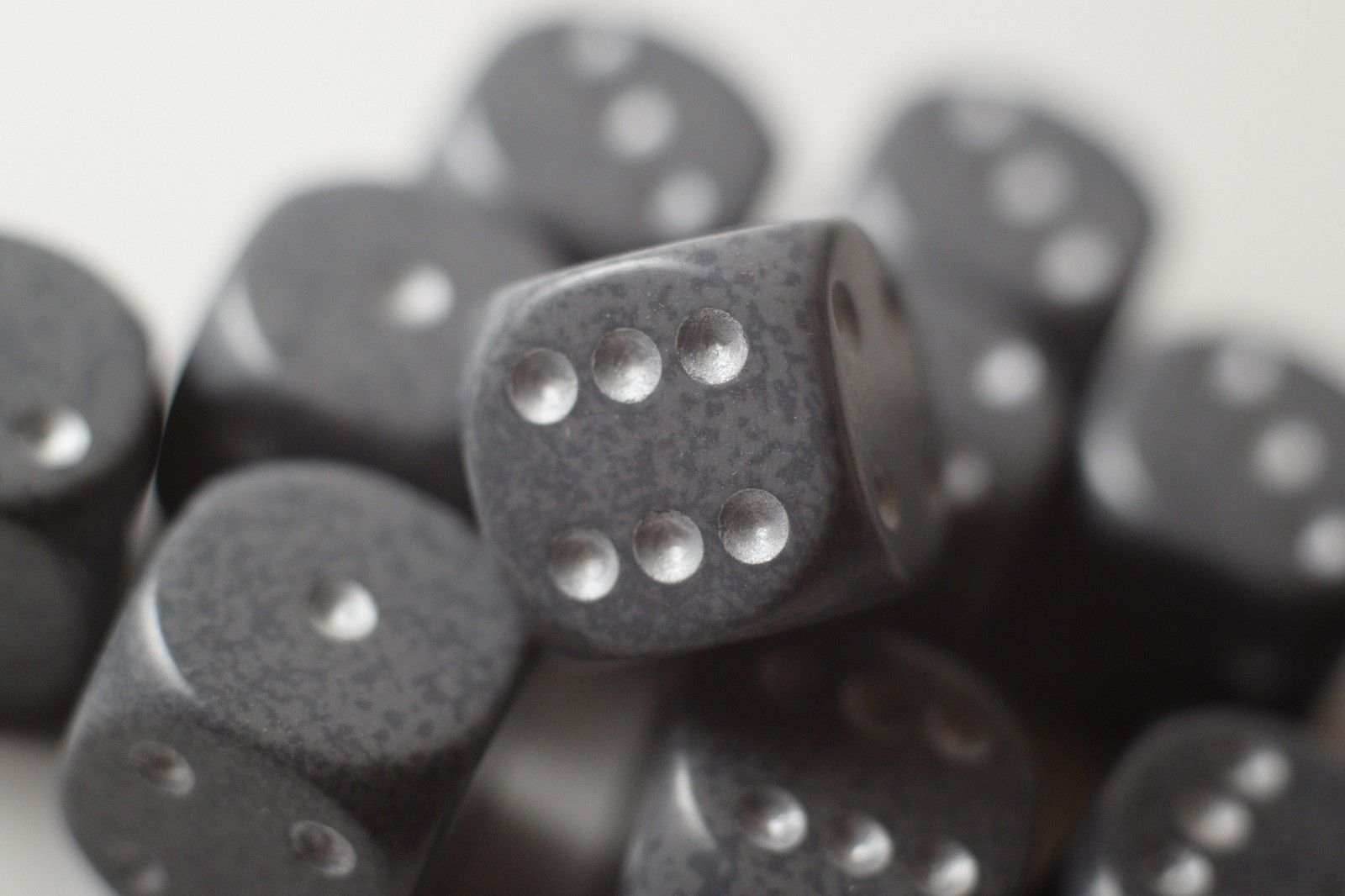 Hi-Tech Speckled 16mm D6 Pipped | Grey/Silver (sold per piece) - 