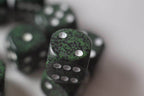 Recon Speckled 16mm D6 Pipped | Sold Per Die (Green/White) - 