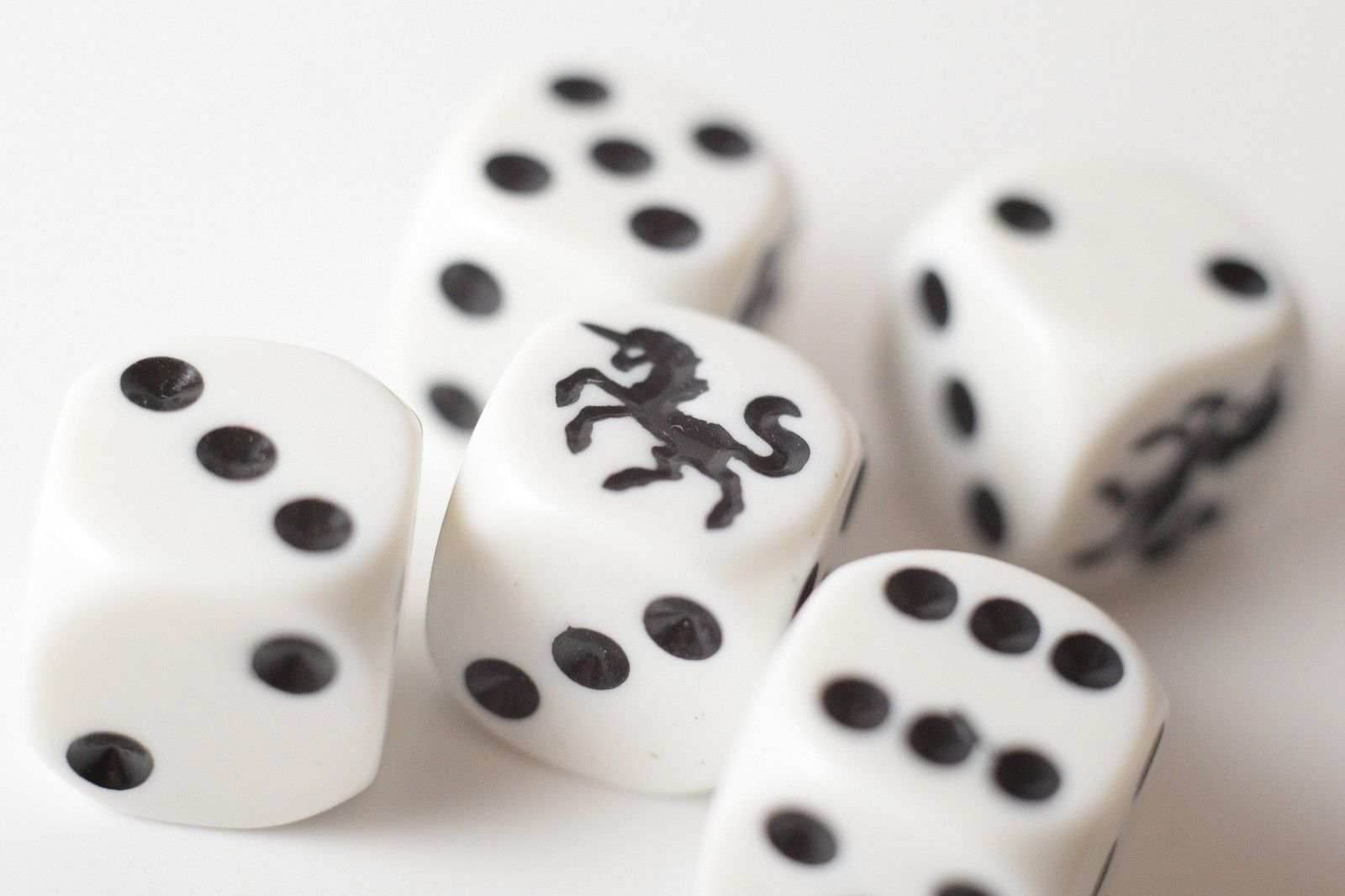 White Dice with Black Unicorns Dice Sided Bunco RPG D6 16mm Roll (sold per die) - 