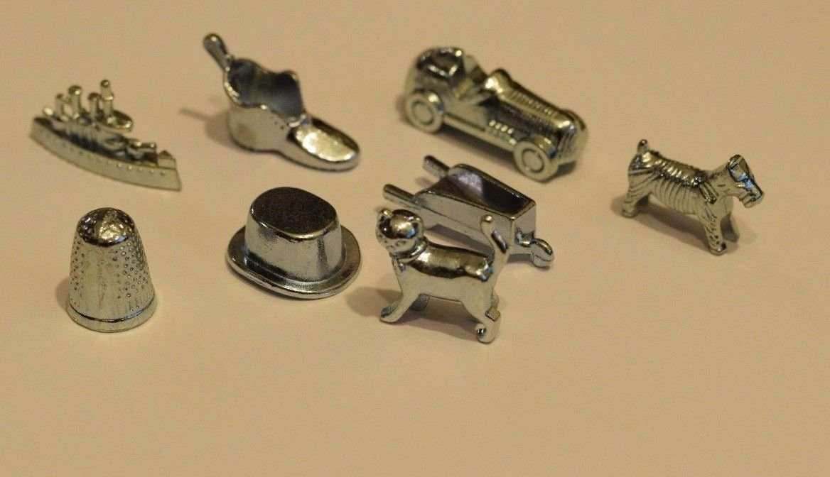 Monopoly Game Replacement Pieces/Movers/Classic Token Lot of 8 Parker Family Cat - 