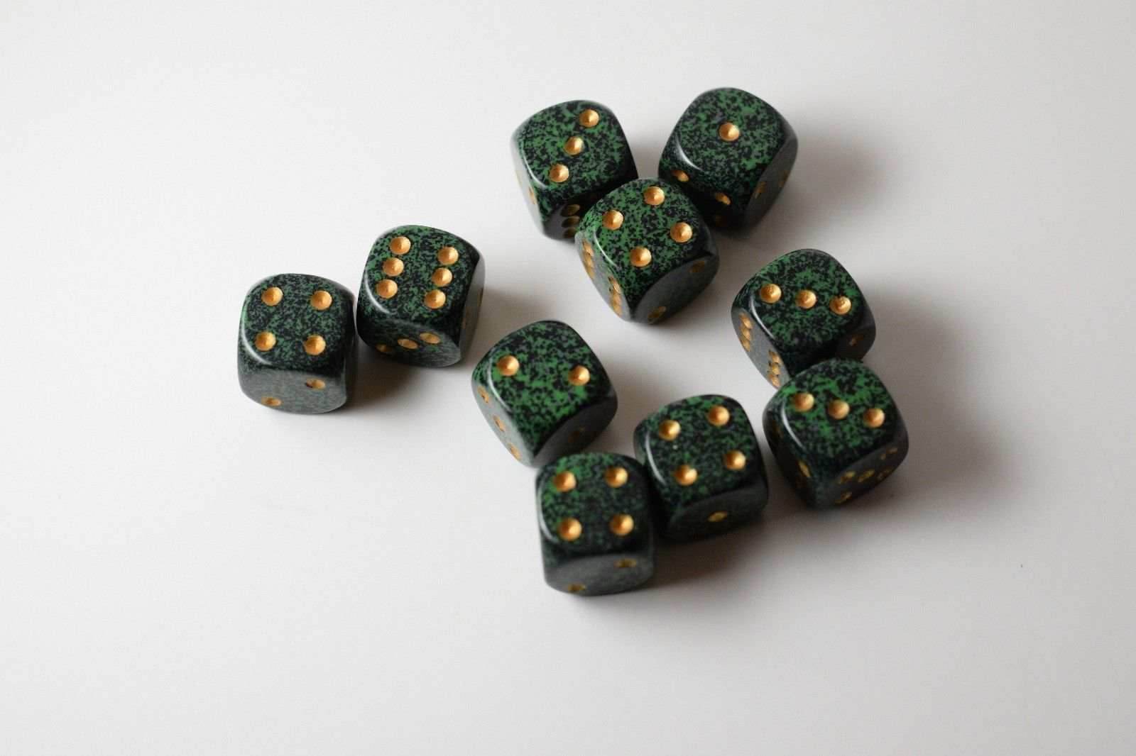 Golden Recon Speckled 16mm D6 Pipped - 