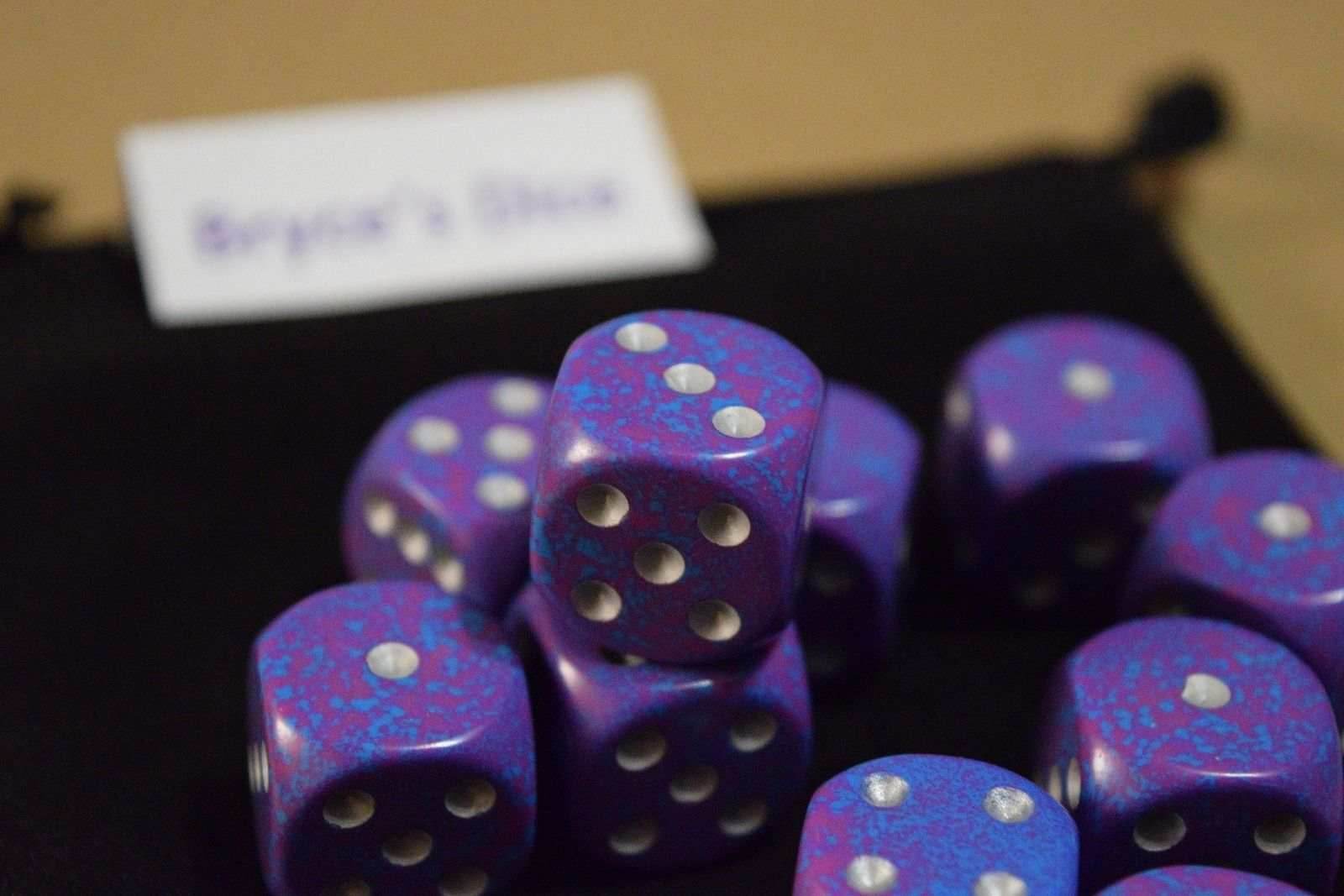 Silver Tetra Speckled 16mm D6 | Sold per piece - 