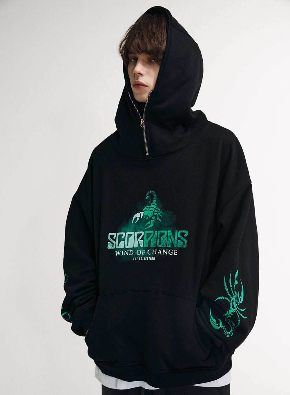 Scorpion Hoodie - Black / S