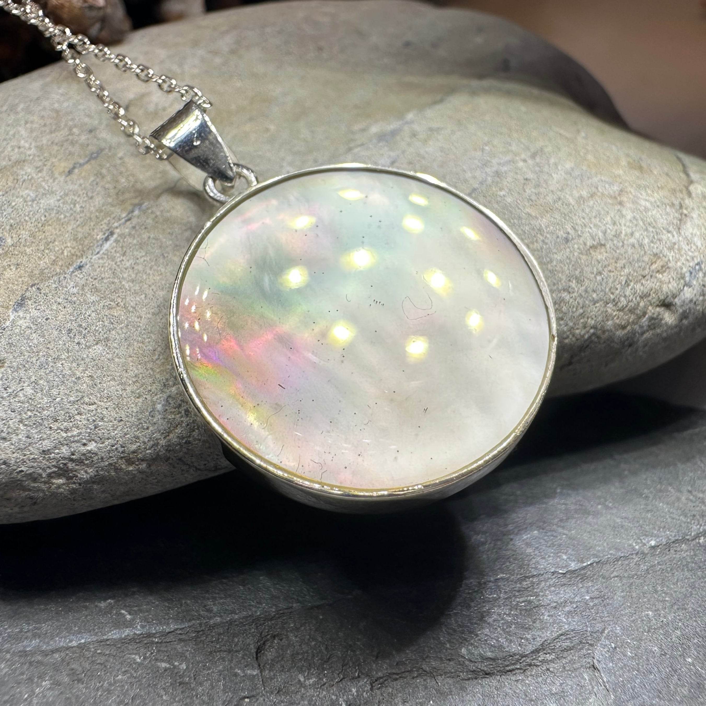 Tree of Life Shell Necklace - Mother of Pearl