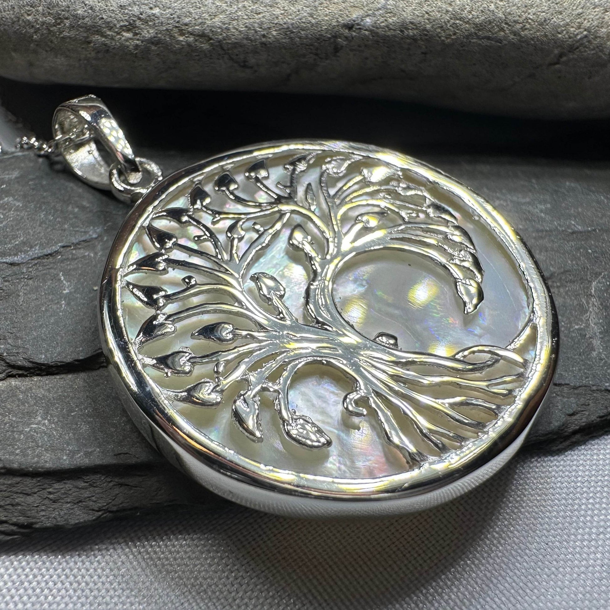 Arianrhod Tree of Life Shell Necklace - Mother of Pearl