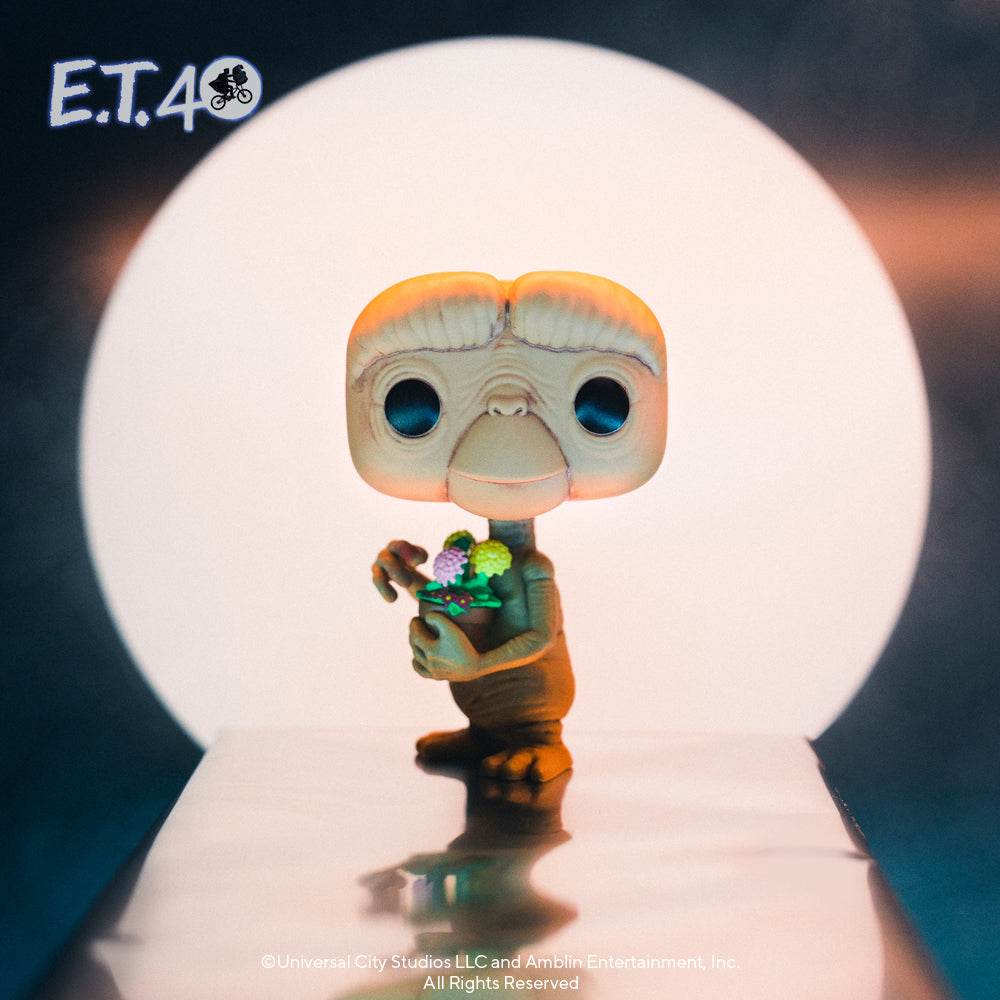 Funko Pop! Movies: E.T. The Extra-Terrestrial - E.T. with Flowers - 