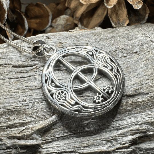 Glastonbury Chalice Well Necklace - 18