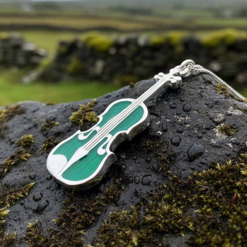 Realistic Fiddle Necklace
