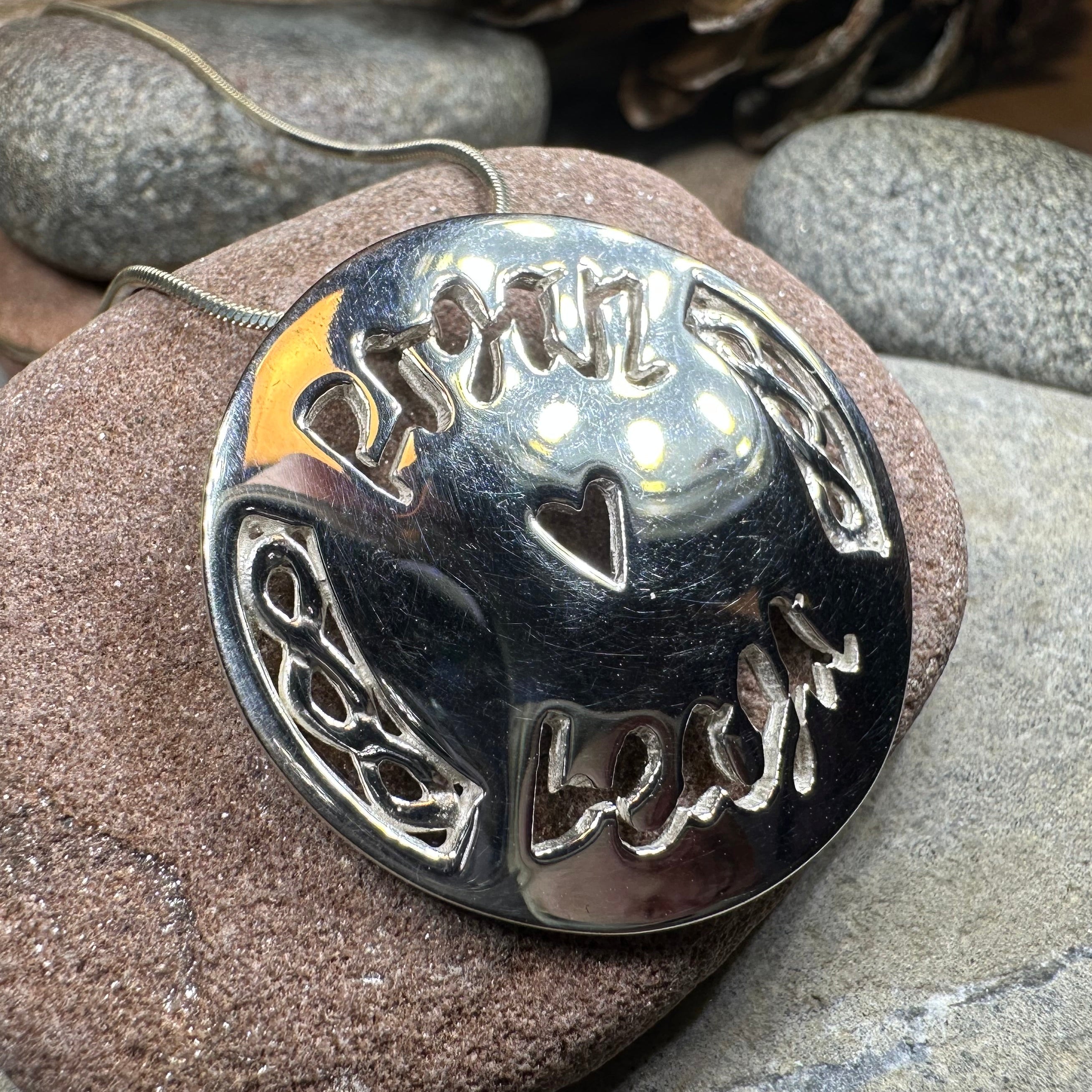 Gaelic "Little Kisses" Necklace