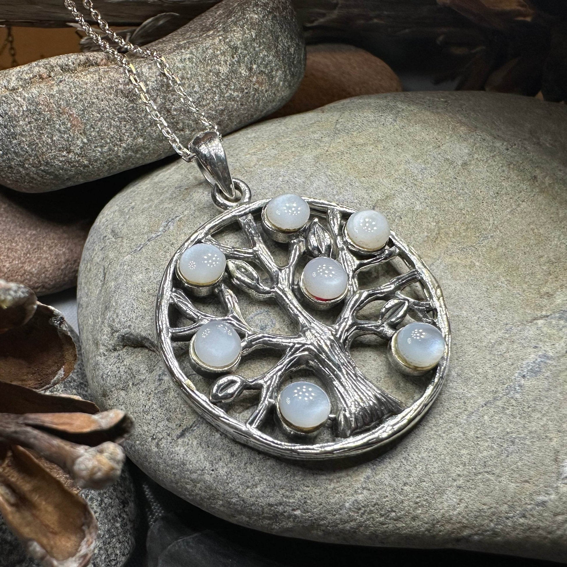 Anice Tree of Life Necklace - Mother of Pearl