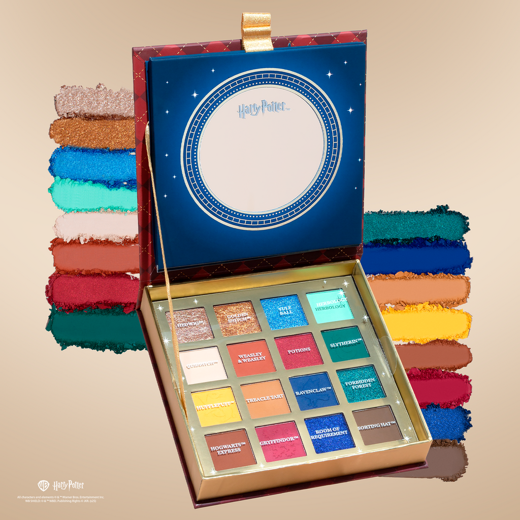 Harry Potter Holiday | Hogwarts™ 16 Shade Palette