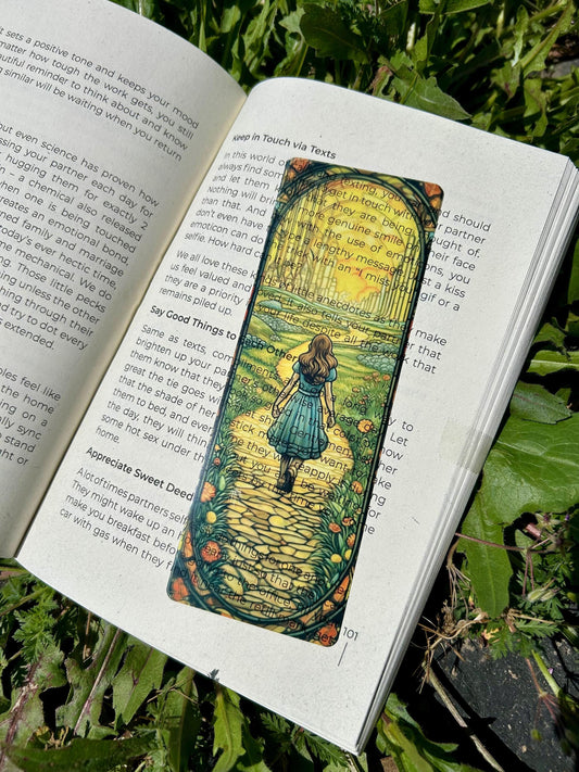 Dorothy Wizard of Oz Bookmark – Classic Fairy Tale Bookmark, Magical Journey Design, Perfect Gift for Fans of Oz