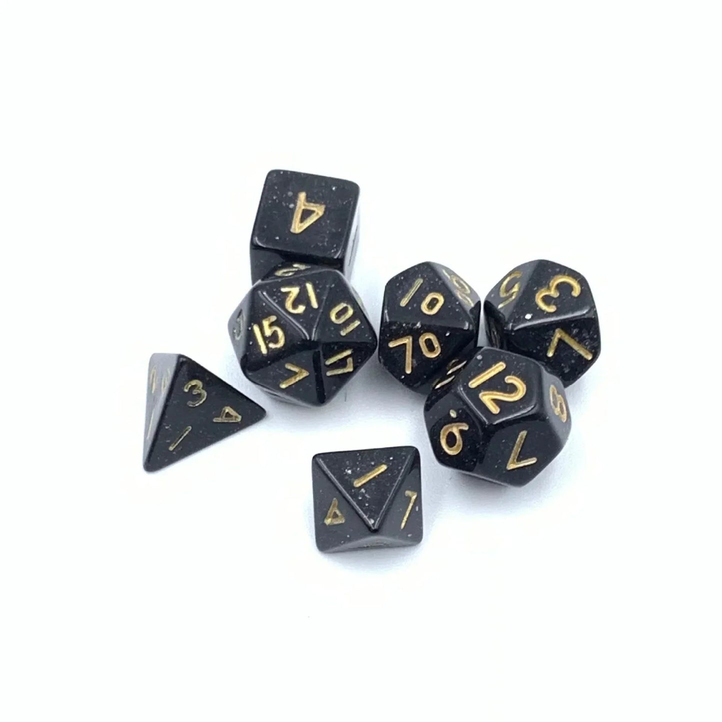 7Pcs of 10mm Mini Board Game Plastic Dice Green White Black Purple Blue Yellow Multi Color Dnd Dice Set Digital Dice Kit