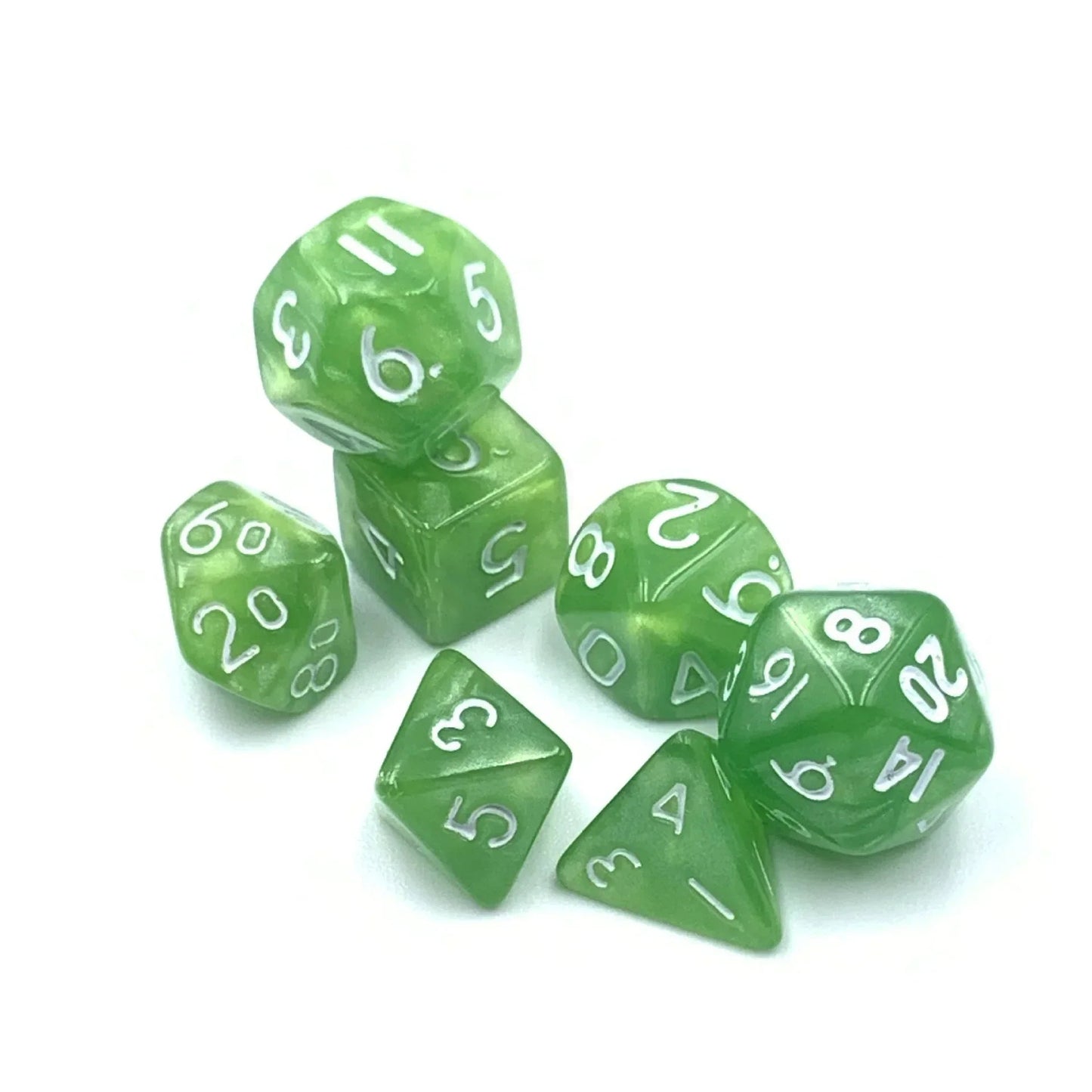 7Pcs of 10mm Mini Board Game Plastic Dice Green White Black Purple Blue Yellow Multi Color Dnd Dice Set Digital Dice Kit