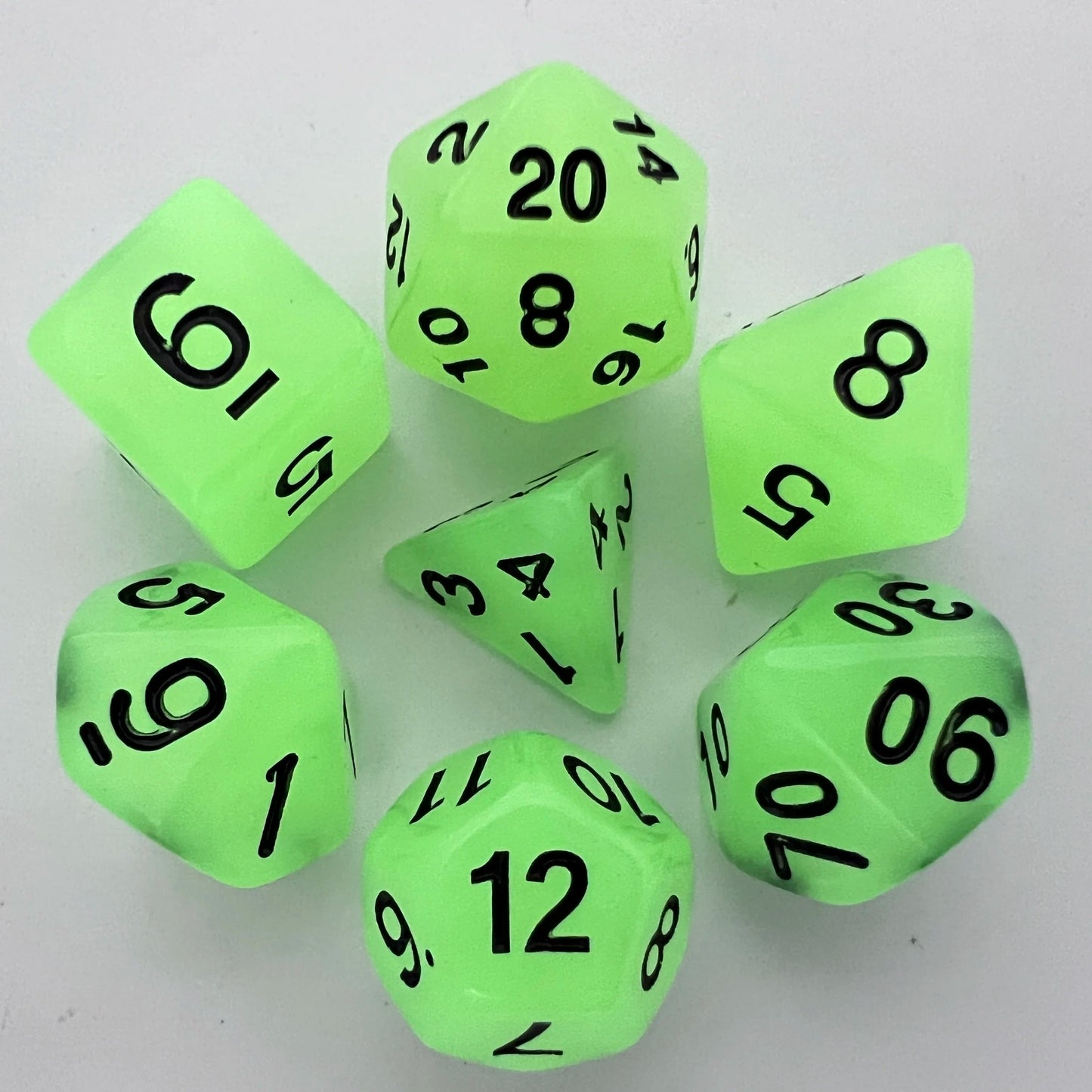 7pcs Polyhedral Dice Set with Glow-in-dark Effect and Clear Numbers Easy to Roll for Board Games DND ,RPG and Parties Games