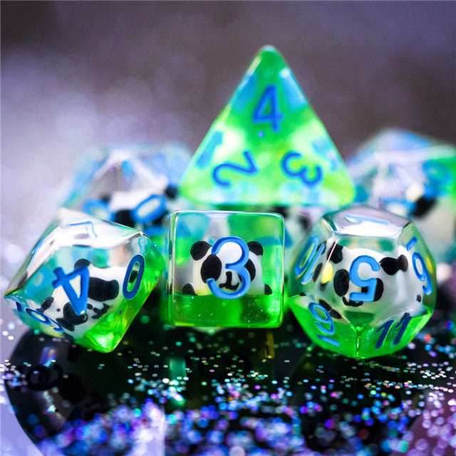 Panda on Green Field w/ Glitter 7-Dice Set - 