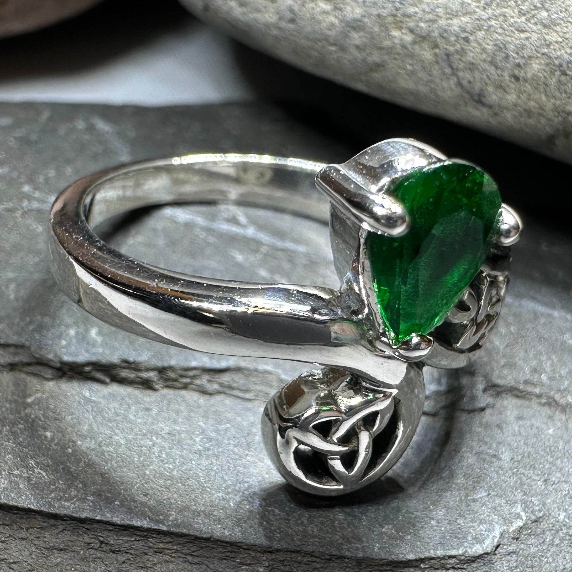 Emerald Dream Trinity Knot Ring - 4