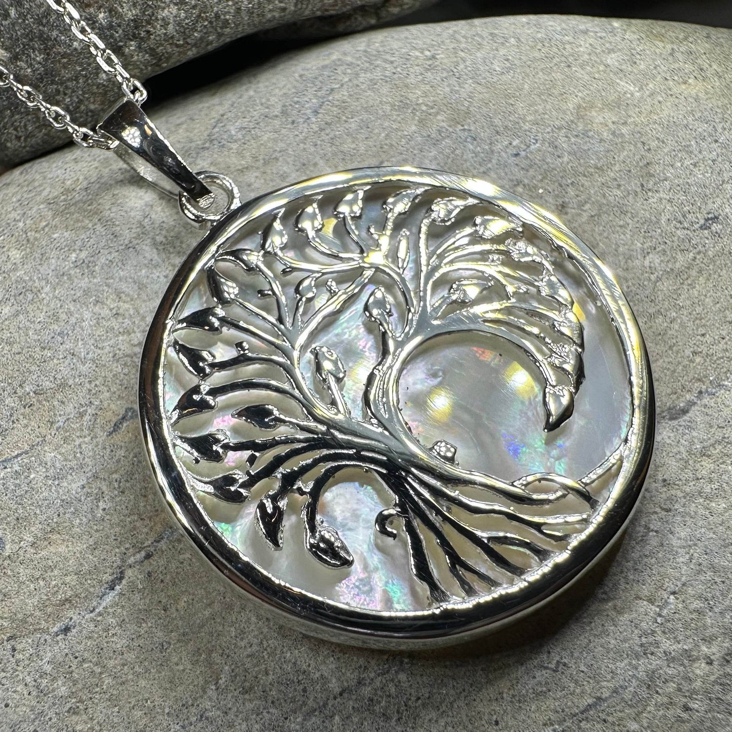 Arianrhod Tree of Life Shell Necklace - Mother of Pearl