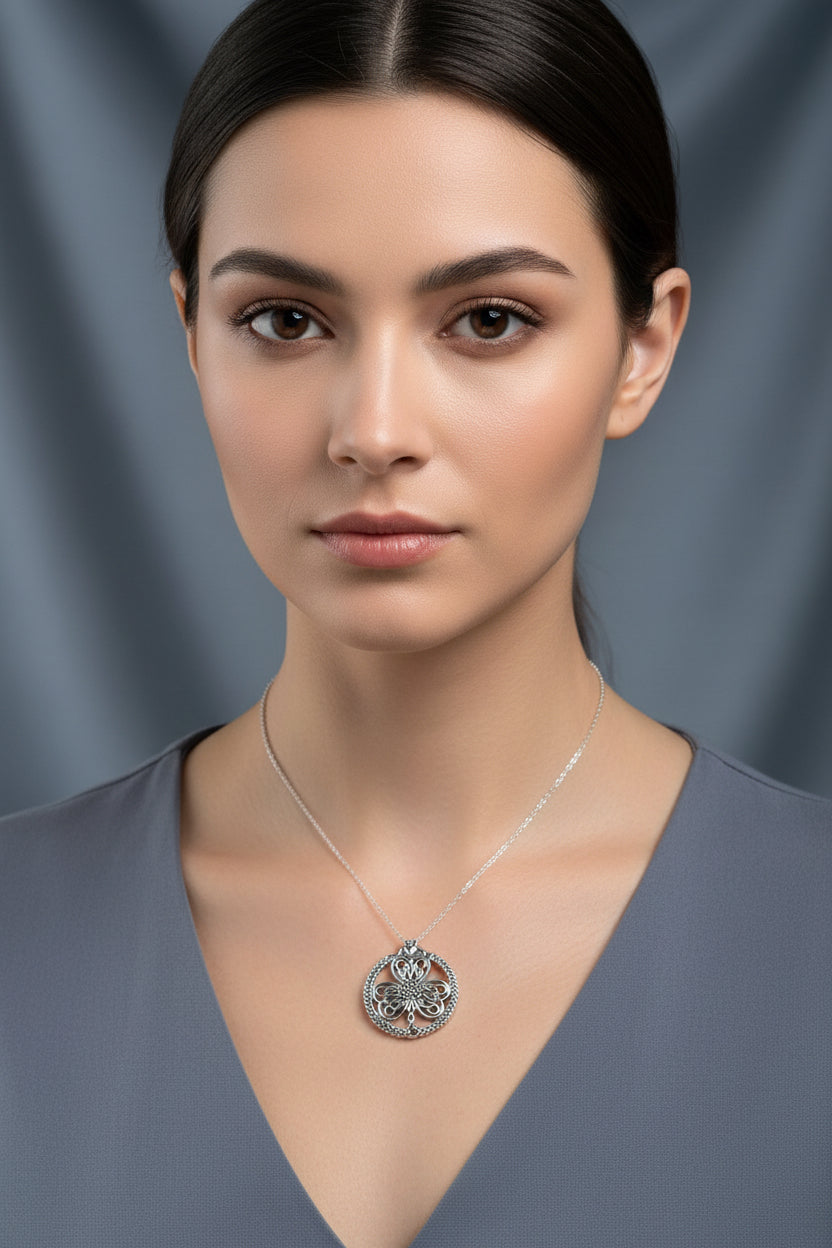 Sylvania Shamrock Necklace