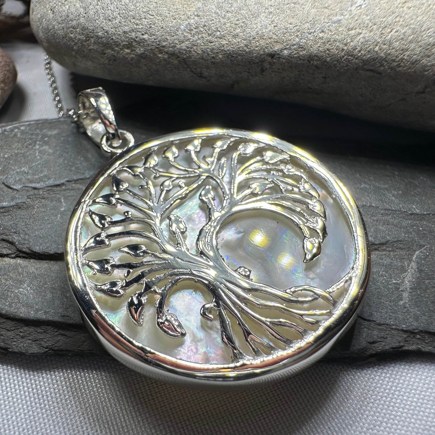 Arianrhod Tree of Life Shell Necklace - Mother of Pearl