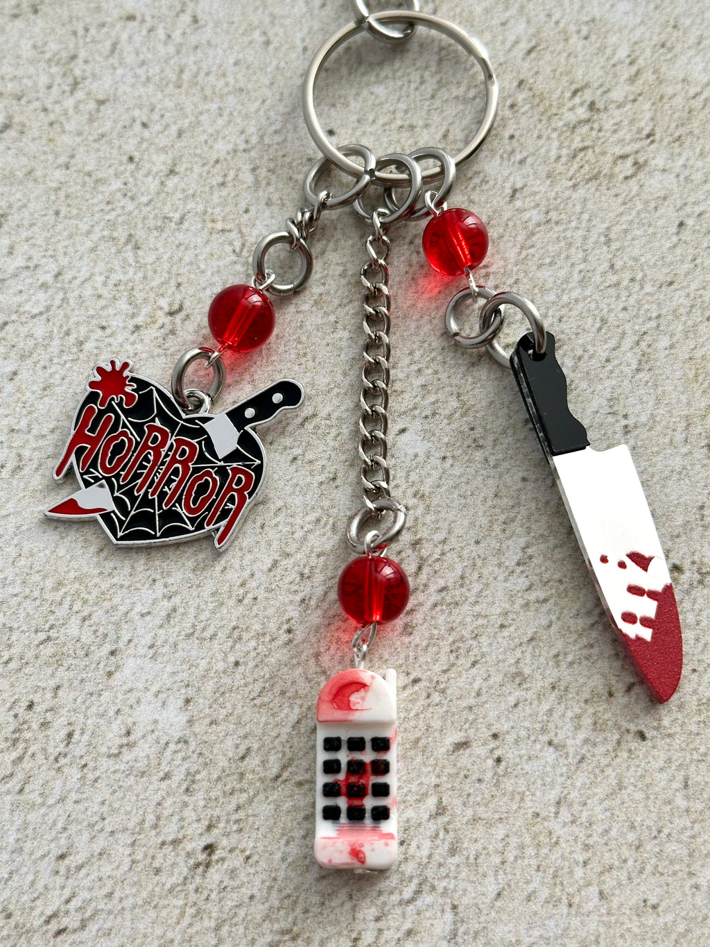 90s Slasher Bloody Phone & Knife Keychain - Retro Horror Movie Fan Bag Charm