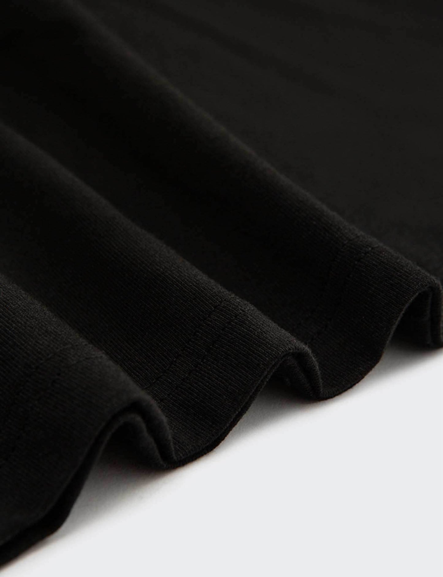 Color Artwork Daisy Tee - White / M