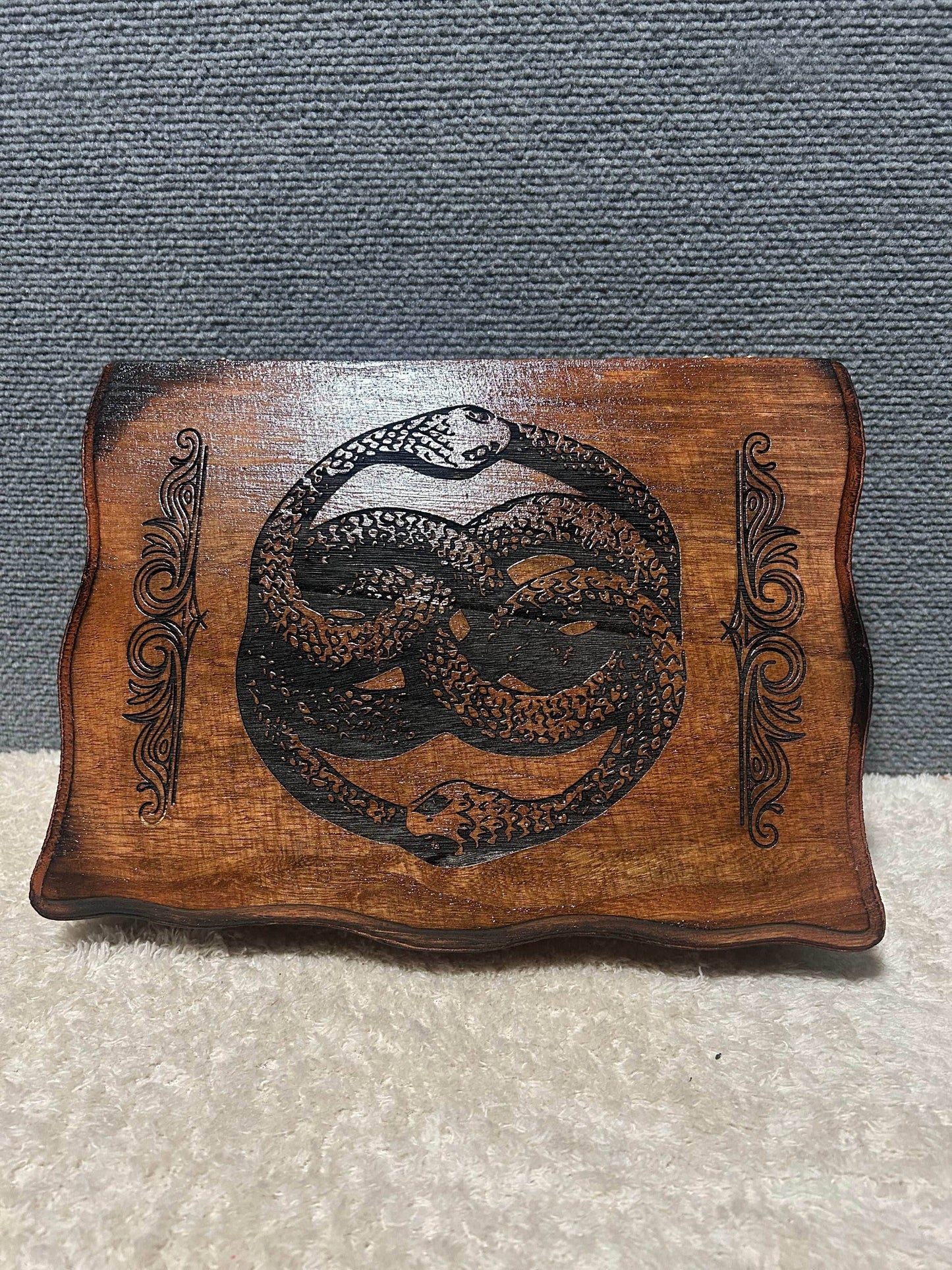 Ouroboros Box - Large
