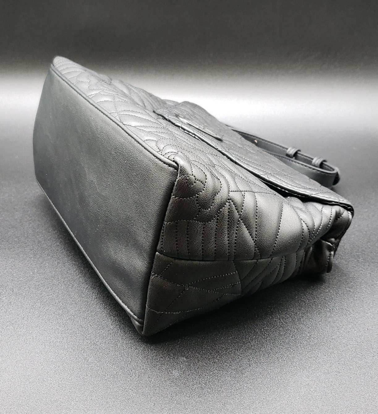 BlackCraft Cult Charlotte Spider Quilt Shoulder Bag - 